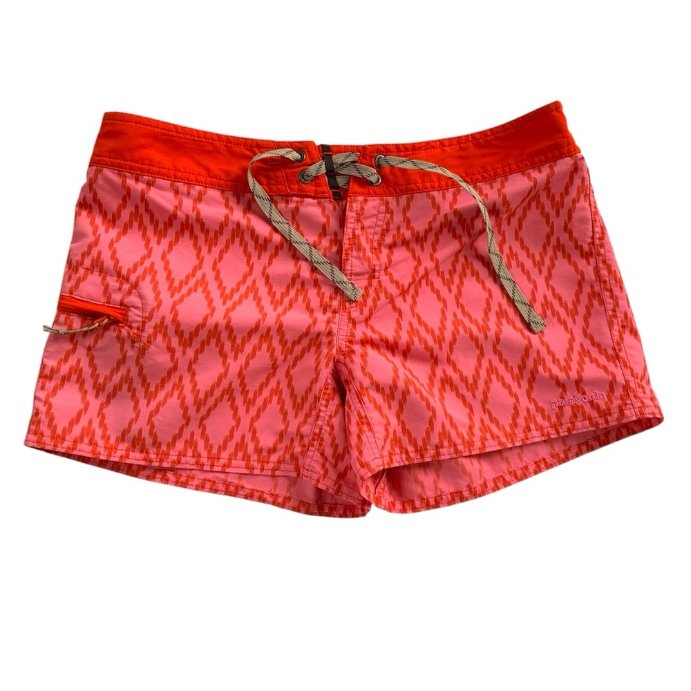 Patagonia 4” board shorts size 6